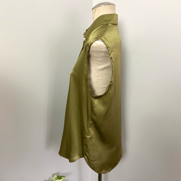 Vintage Olive Green Sleeveless Blouse (M) - Picture 5 of 8